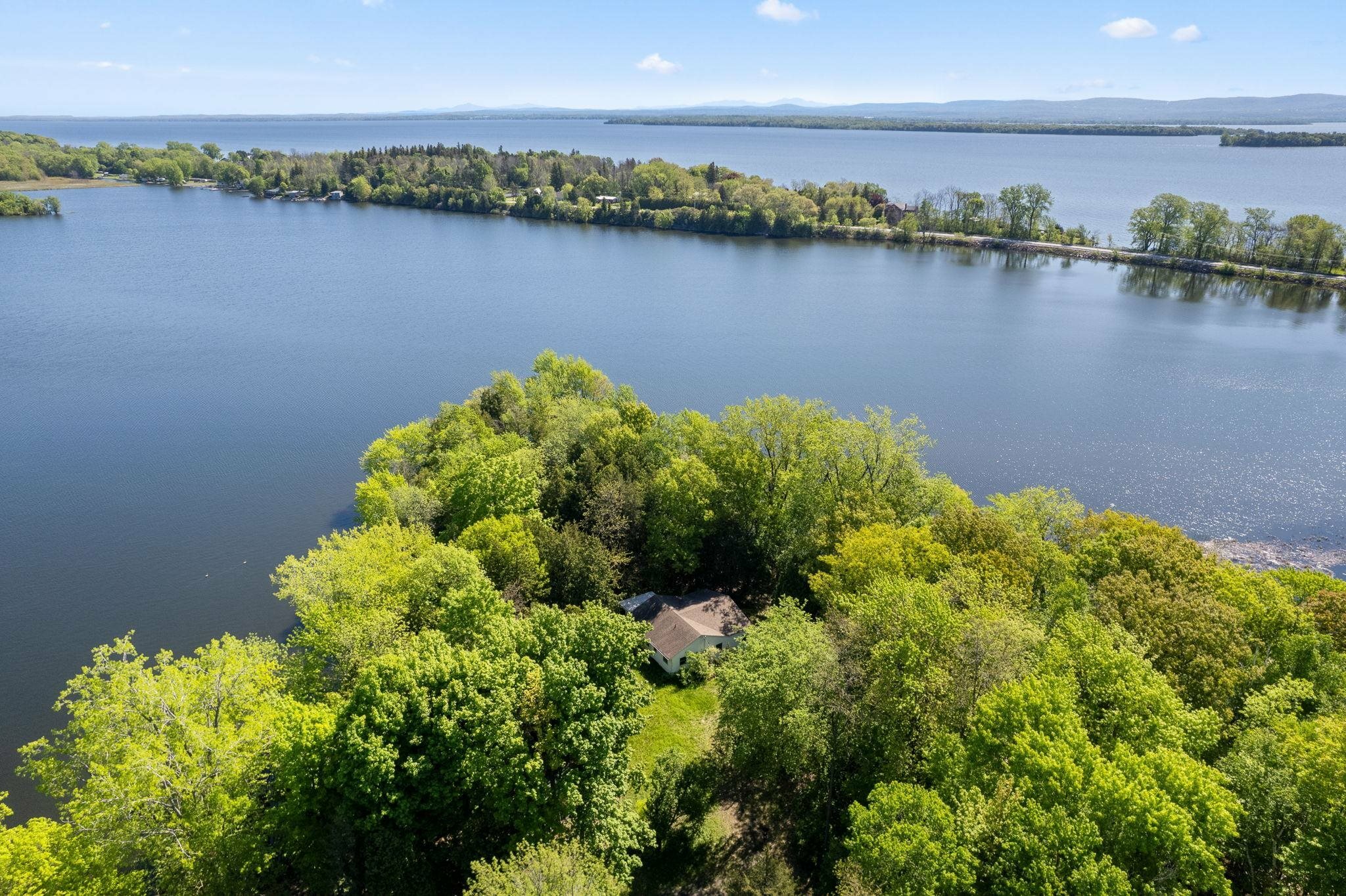 Property Photo: 414 Green Point Road VT 05474