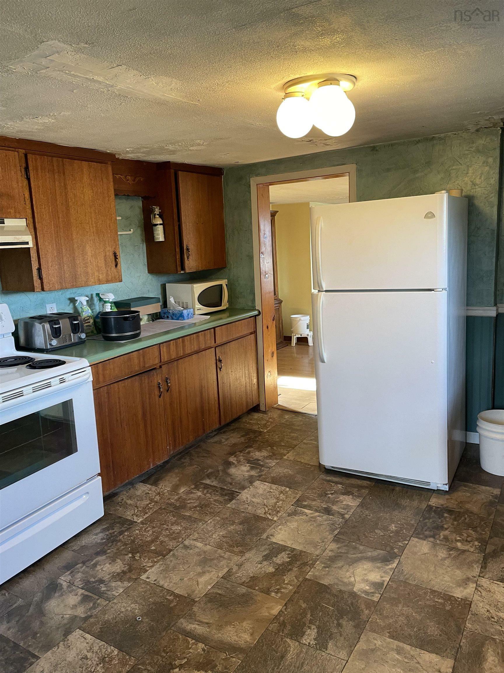 Property Photo: 2590 New Waterford Highway NS B1N 3J2