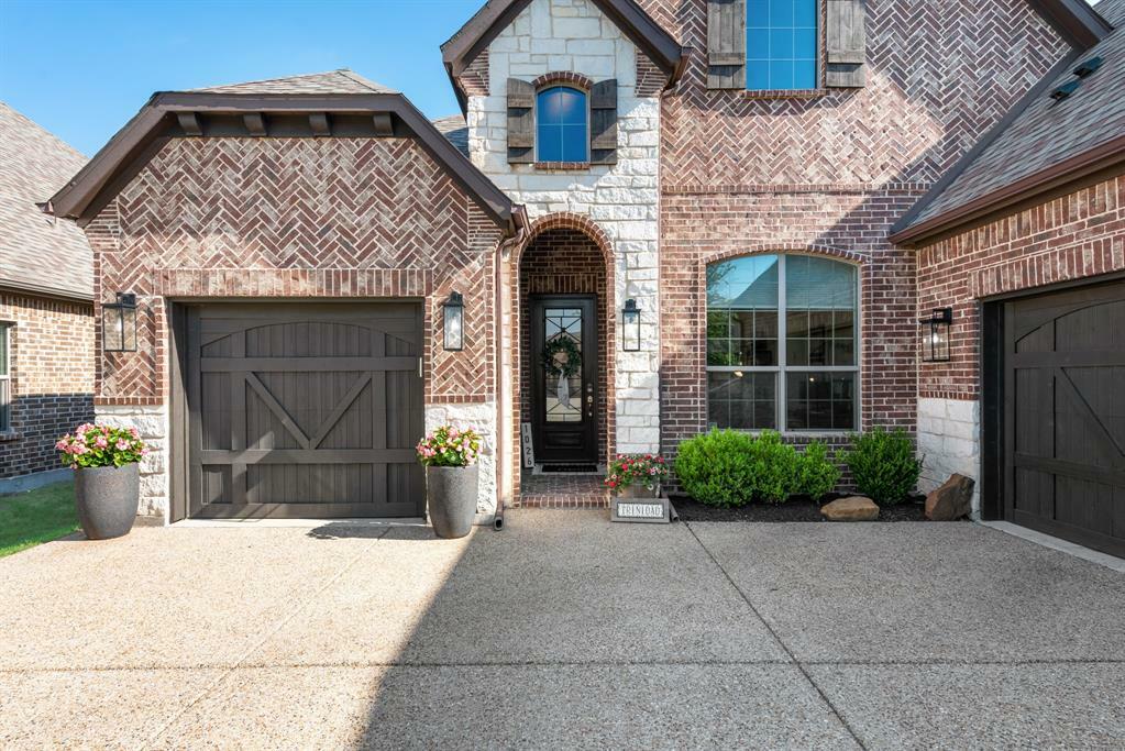 Property Photo: 1026 Amber Knoll Drive TX 75087