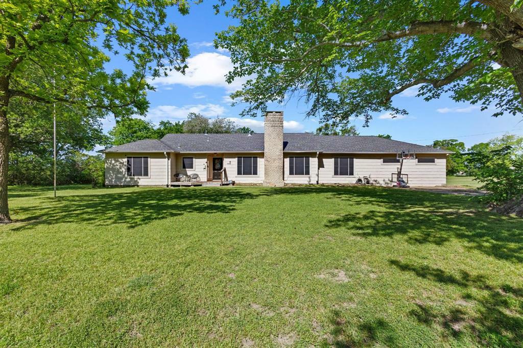 Property Photo: 1905 Agnew Street TX 75418