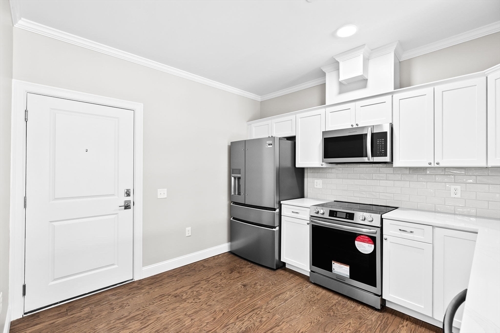 Property Photo: 485 Blue Hills Parkway 20 MA 02186