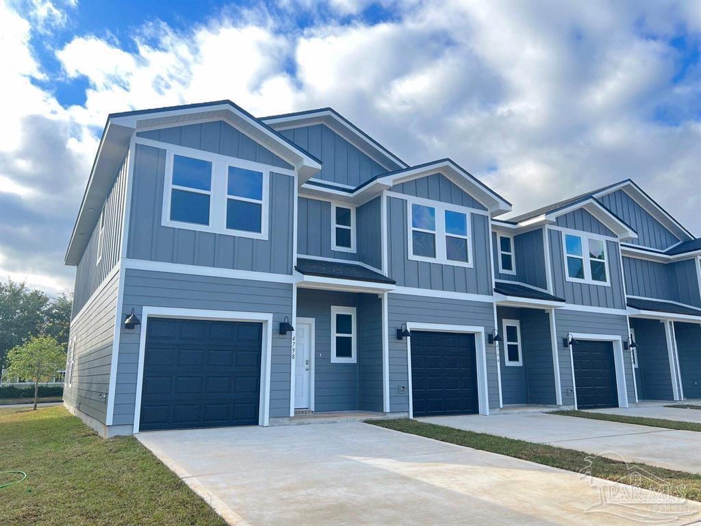Property Photo: 4826 Tenpence Cir FL 32571