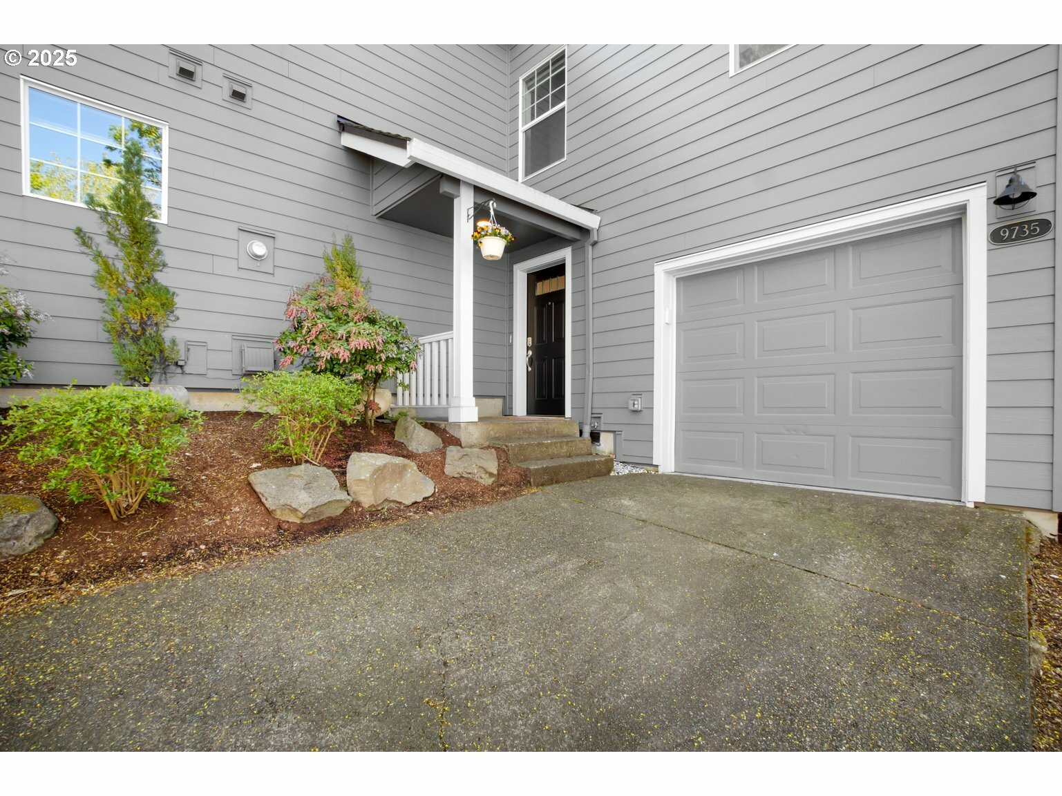 Property Photo: 9735 NW Miller Hill Dr OR 97229