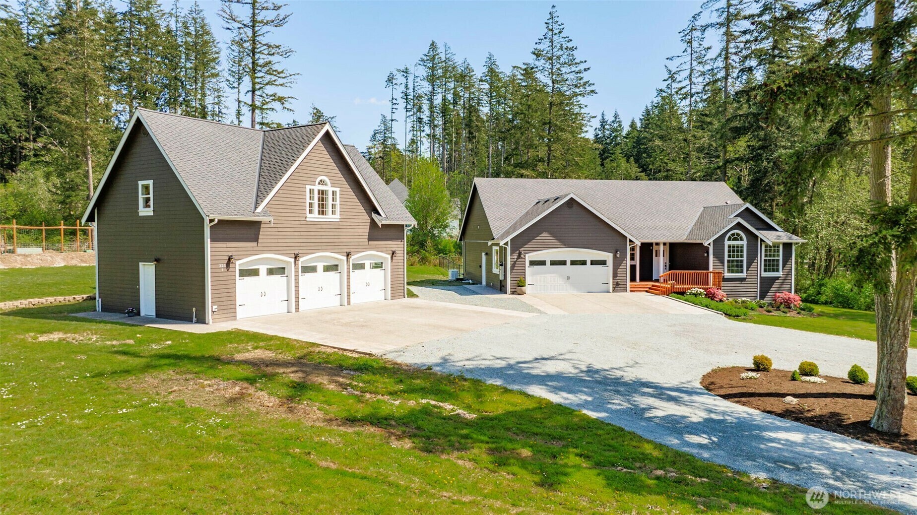 Property Photo: 225 Durr Road WA 98282