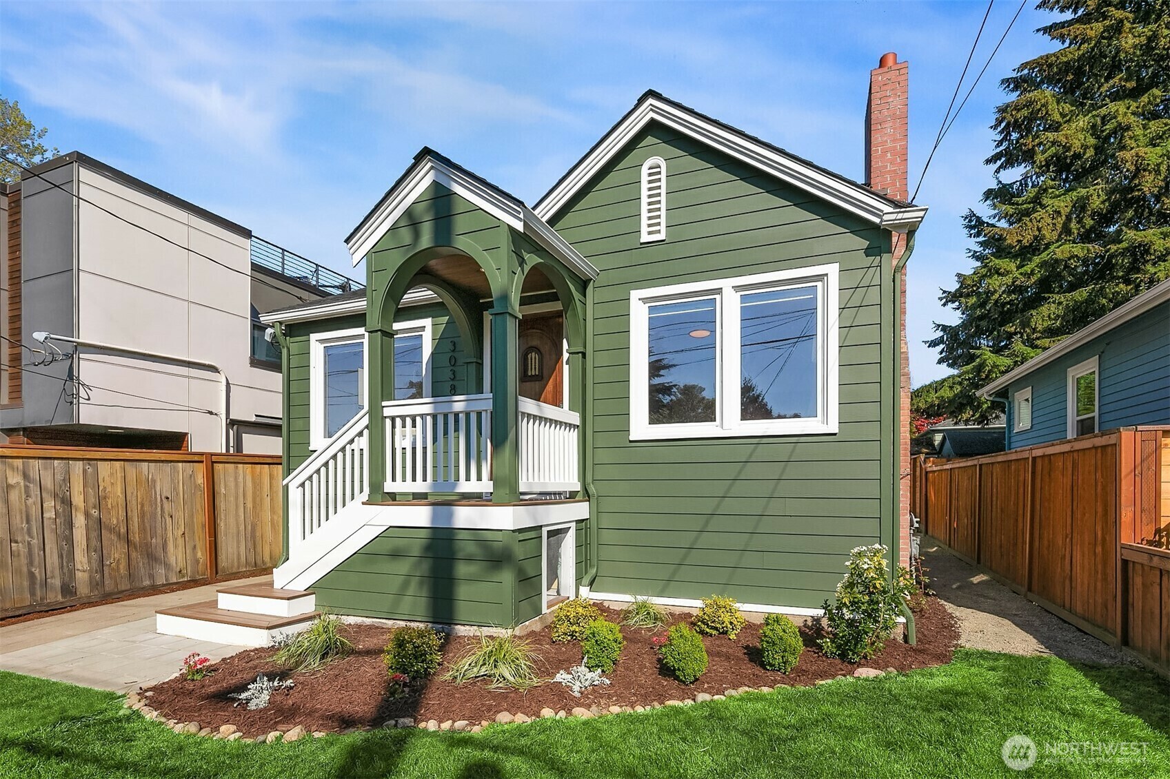 Property Photo: 3038 39th Avenue SW WA 98116
