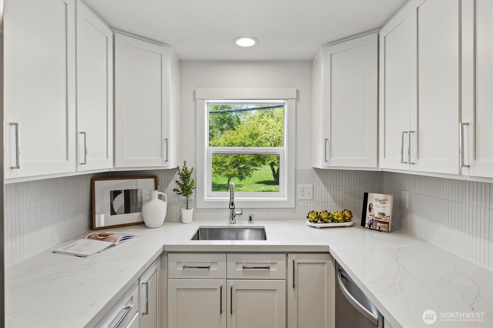Property Photo: 2605 SW Brandon Street WA 98126