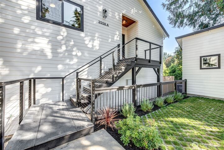 Property Photo:  2558 NE 91st Street A  WA 98115 