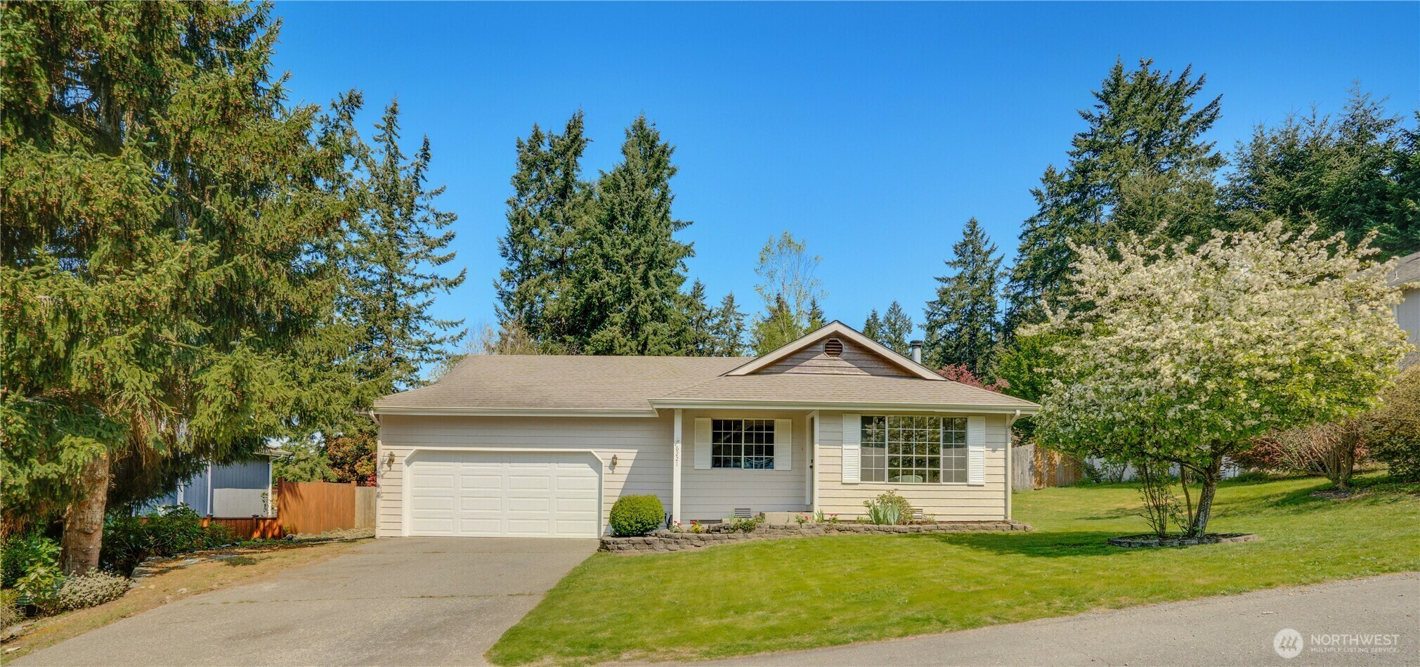 6221  41st Avenue E  Tacoma WA 98443 photo