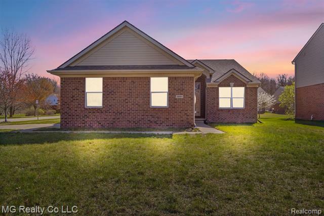 Property Photo: 38991 Willow Creek Parkway MI 48185