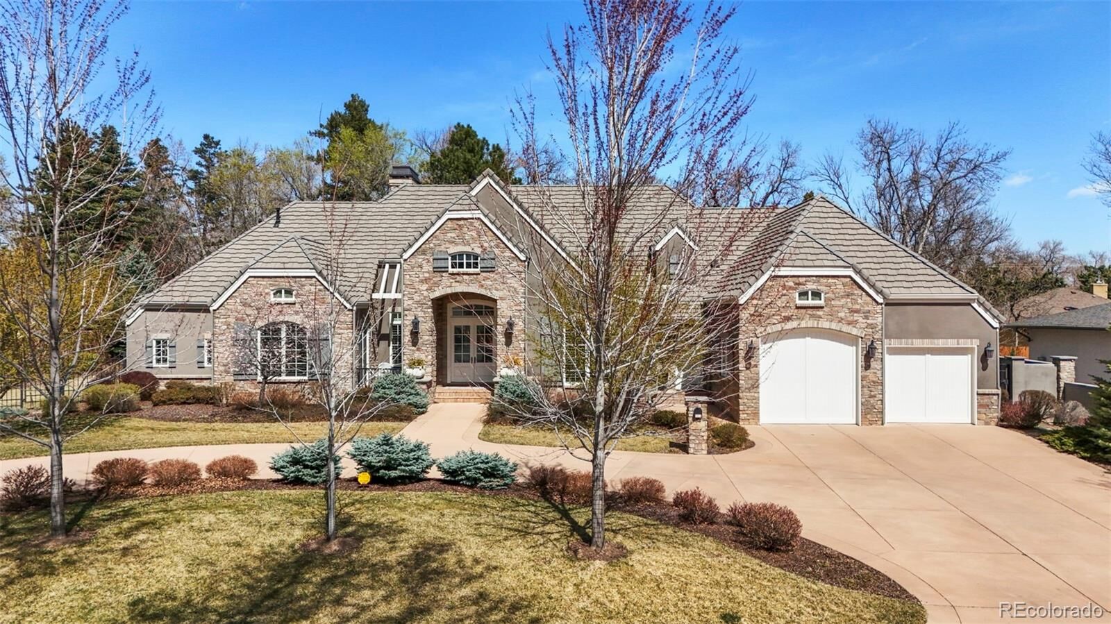 Property Photo: 32 Broadmoor Avenue CO 80906