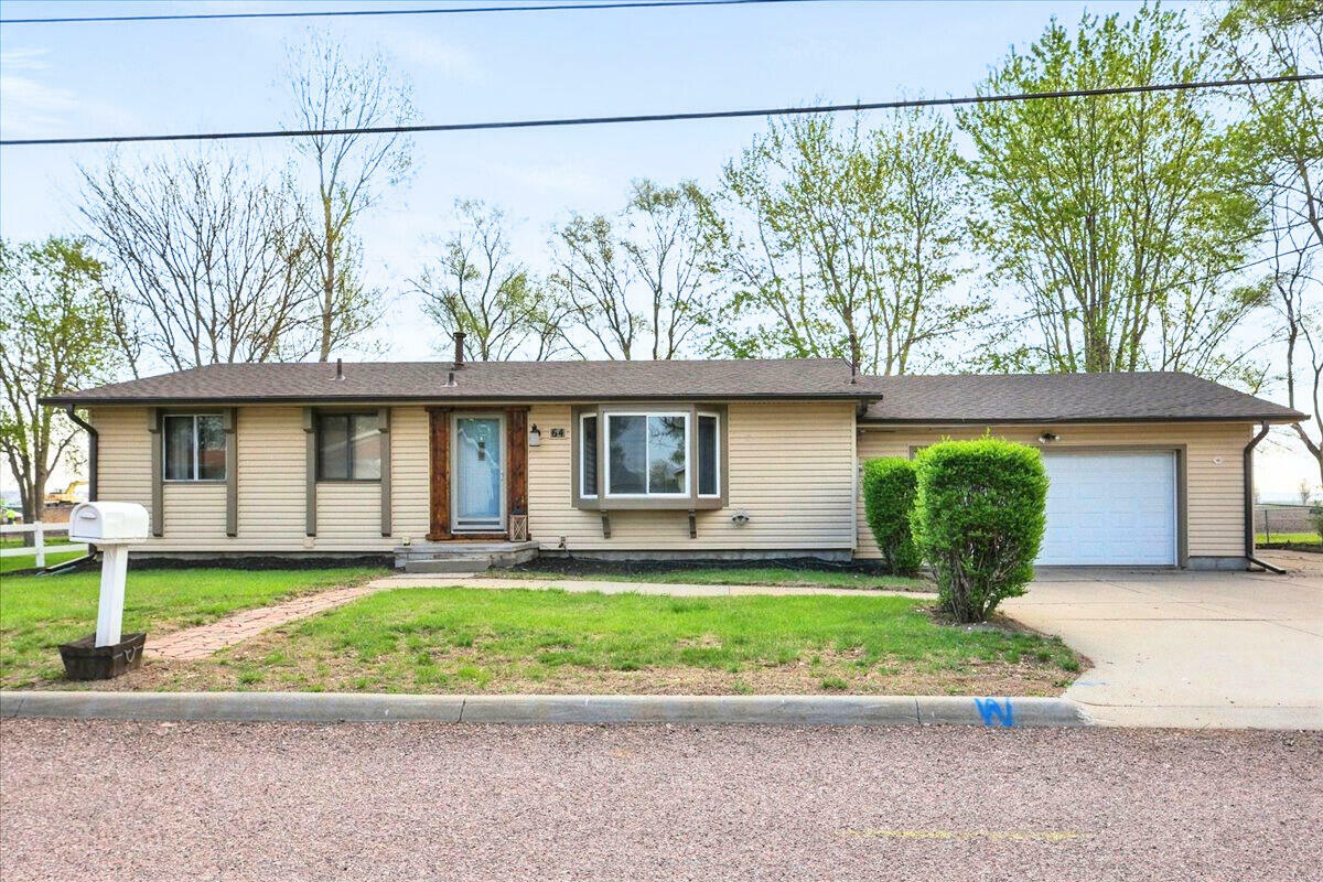 64 Huron  Circle  Council Bluffs IA 51501 photo
