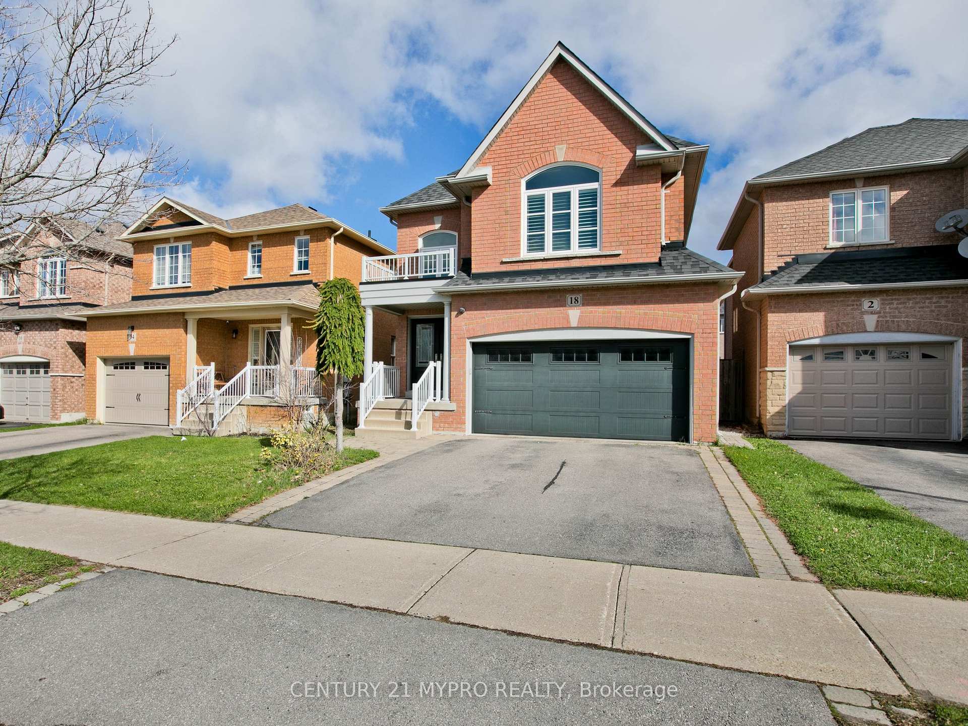 18 River Ridge Boulevard  Aurora ON L4G 7V4 photo