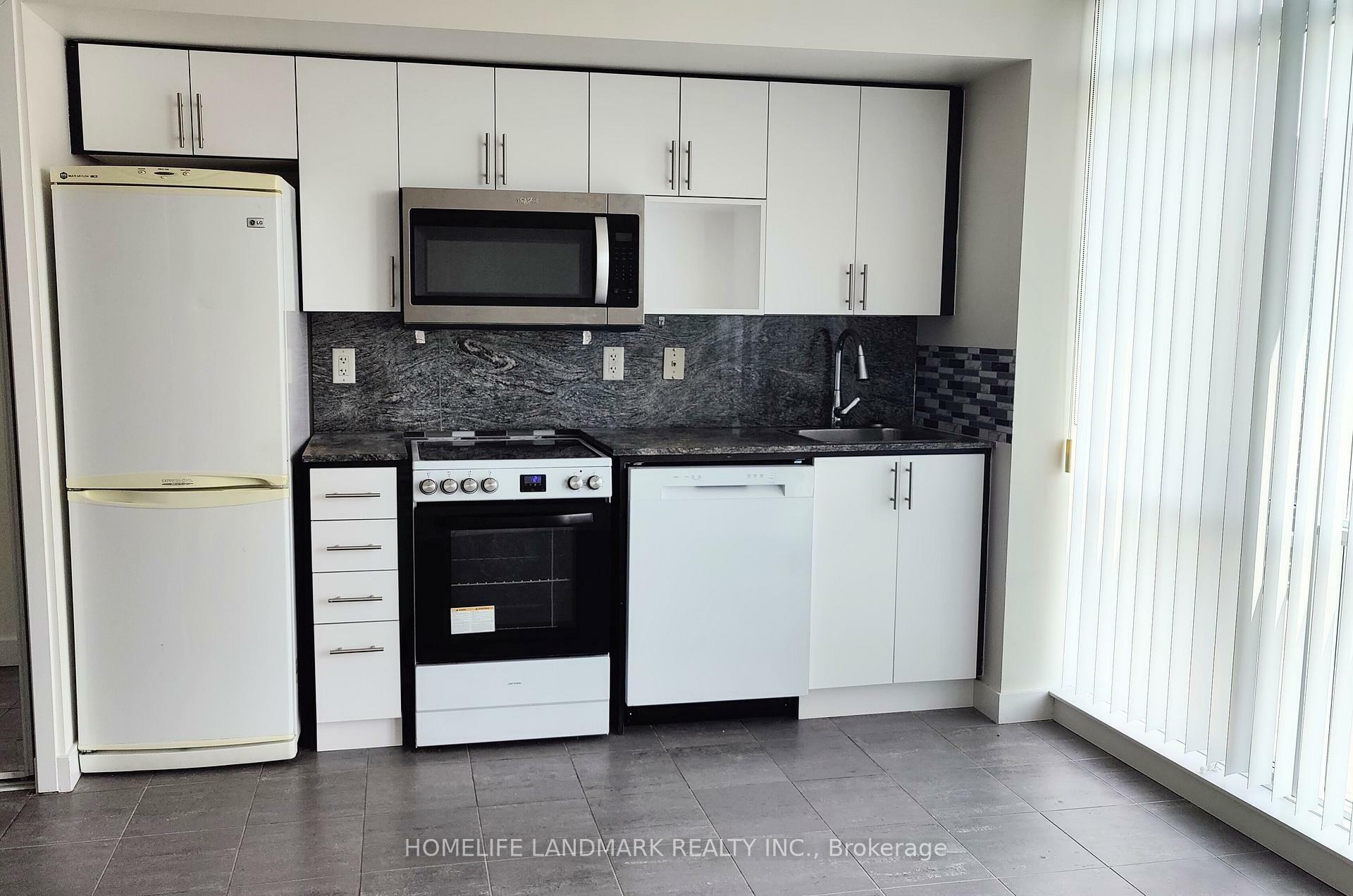 Property Photo:  11 Brunel Court 2909  ON M5V 3Y3 