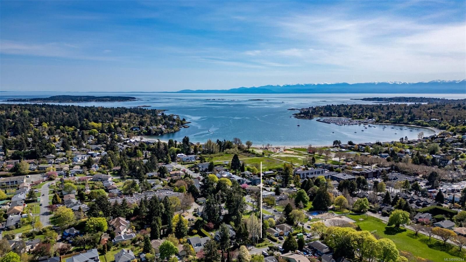Property Photo: 3891 Scolton Rd BC V8N 4E1