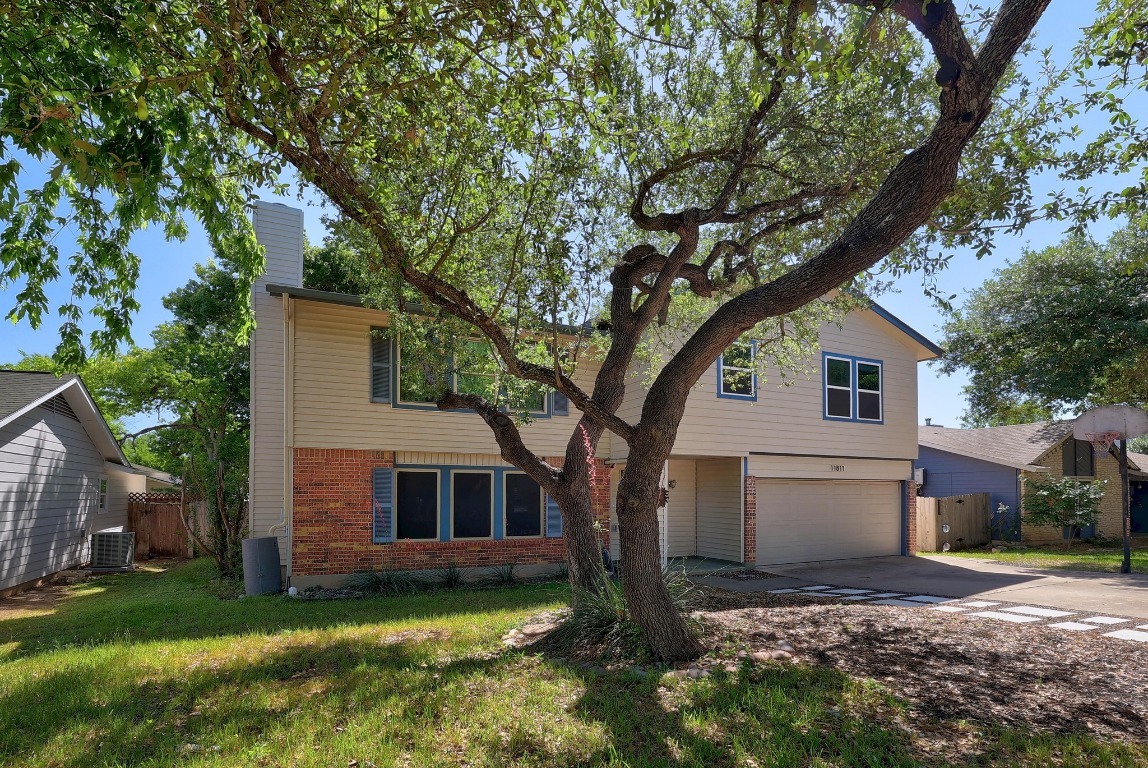 Property Photo: 11811 Buggy Whip Trail TX 78750