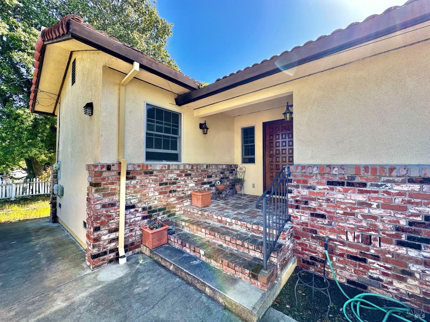 Property Photo: 639 E 5th Street CA 94510