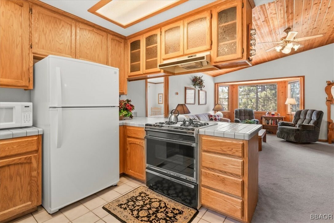 Property Photo:  1019 Fawnskin Drive  CA 92333 