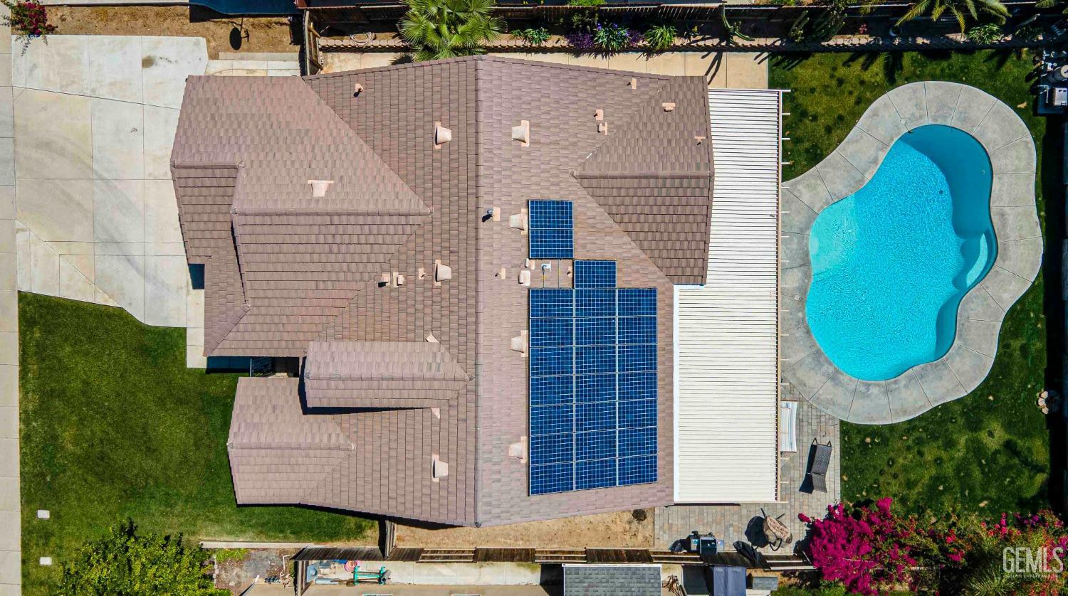 Property Photo: 10909 Rainwater Lane CA 93306
