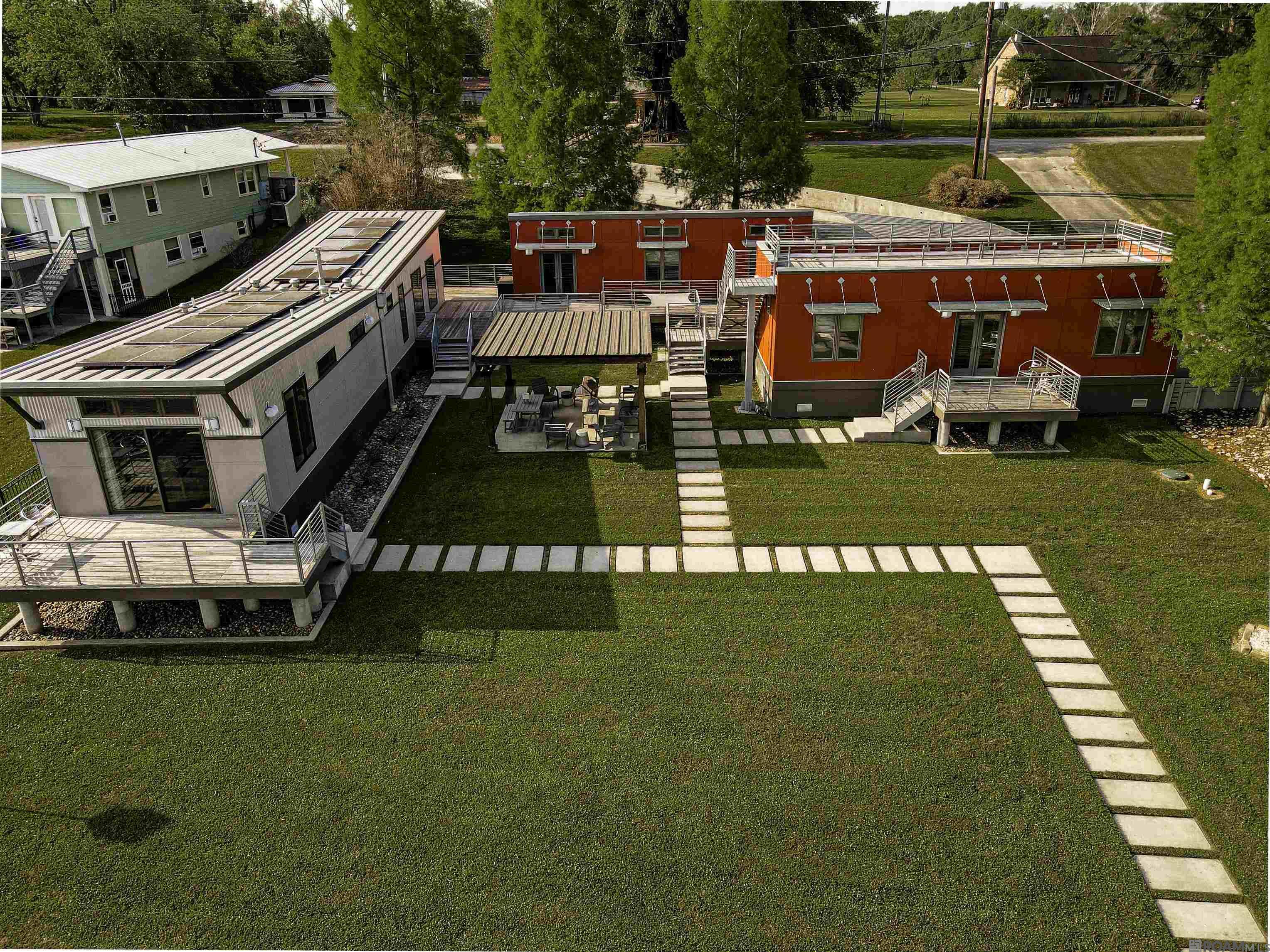 Property Photo: 10301 Island Rd LA 70783