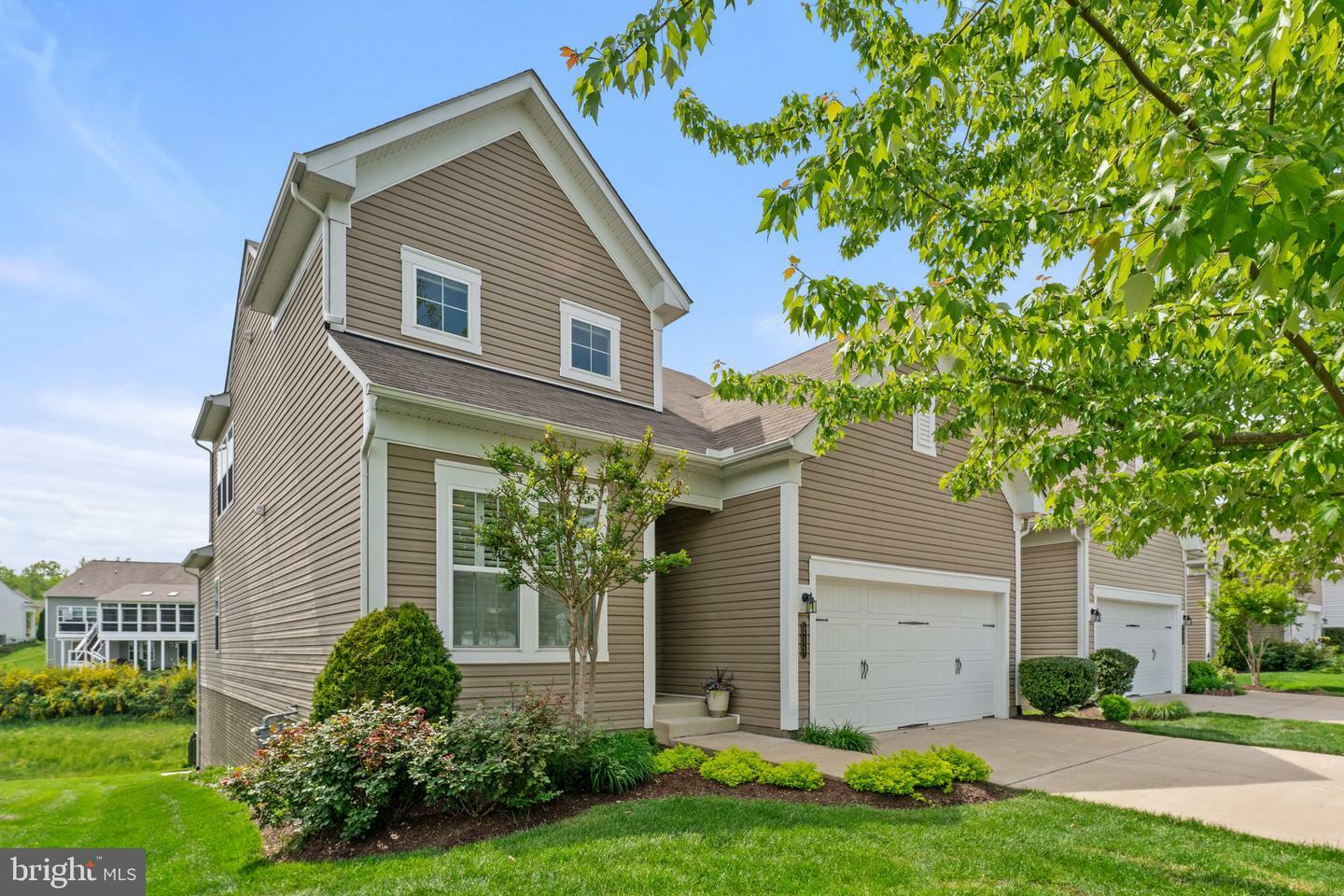 Property Photo: 213 Denison Street VA 22406