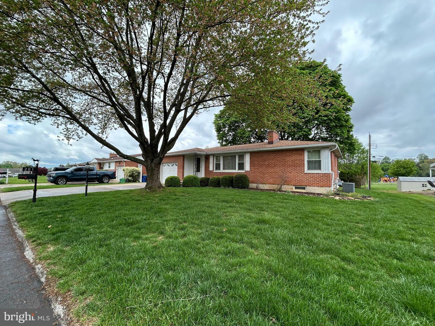 Property Photo: 201 Haybrook Drive PA 17406