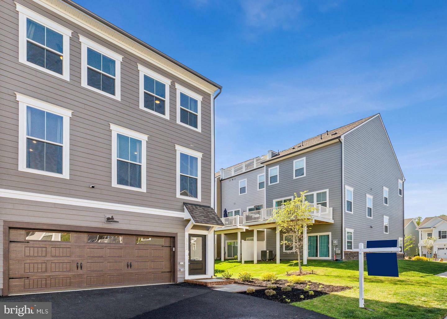 Property Photo: 1729 Beech Leaf Street VA 22026