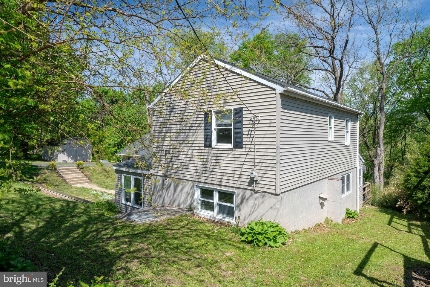 Property Photo: 724 Baumgardner Road PA 17603