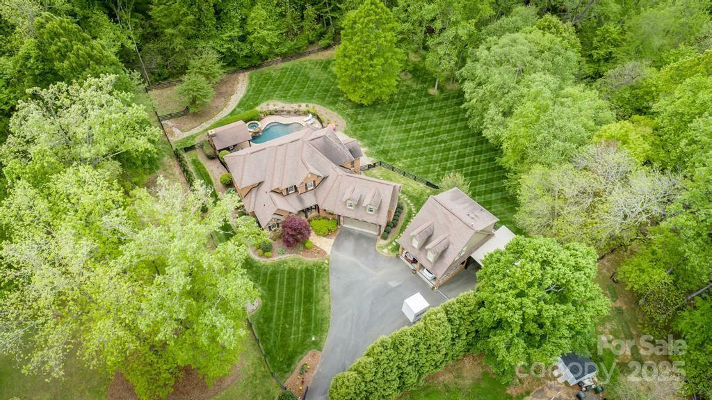 Property Photo: 4600 Spicewood Drive NC 28227