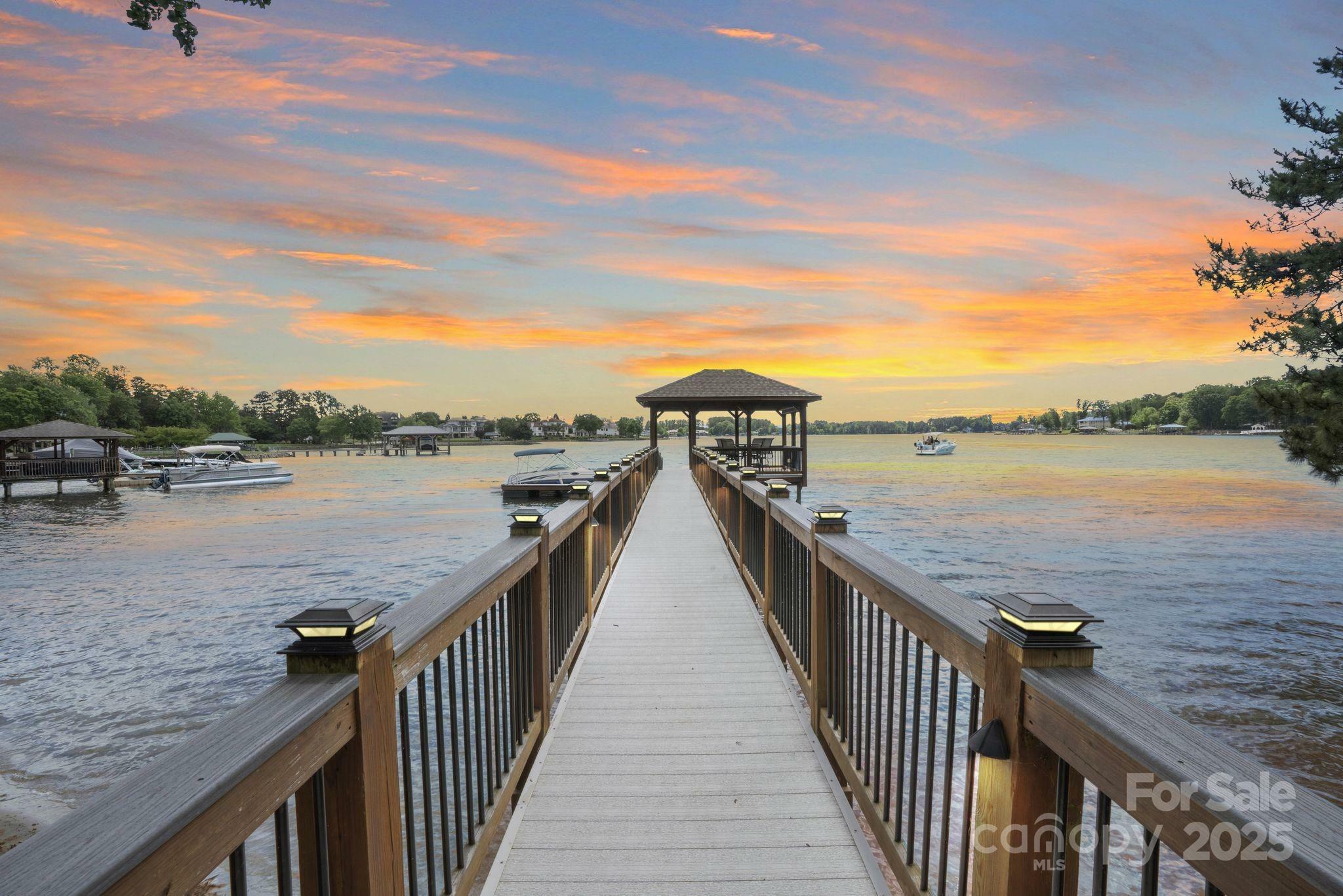 Property Photo: 17112 Green Dolphin Lane NC 28031