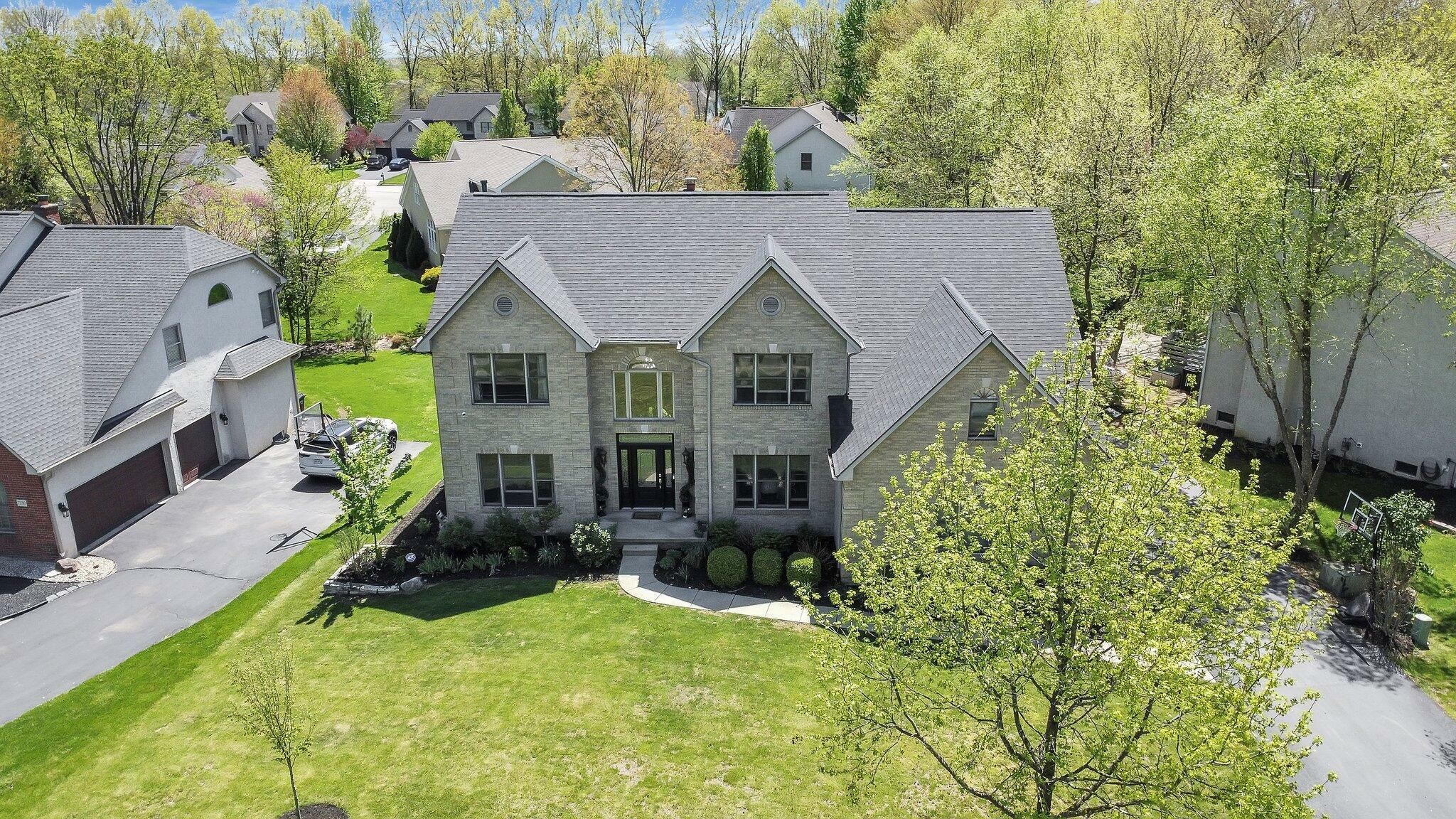 Property Photo: 7206 Hawksbeard Drive OH 43082