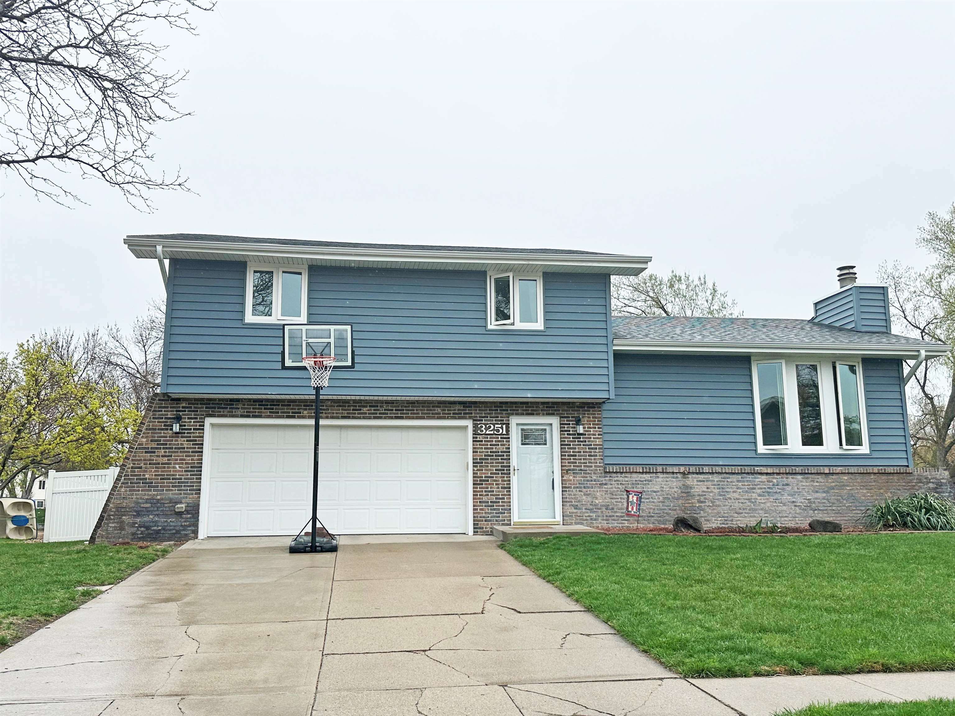Property Photo: 3251 21st Avenue NE 68601