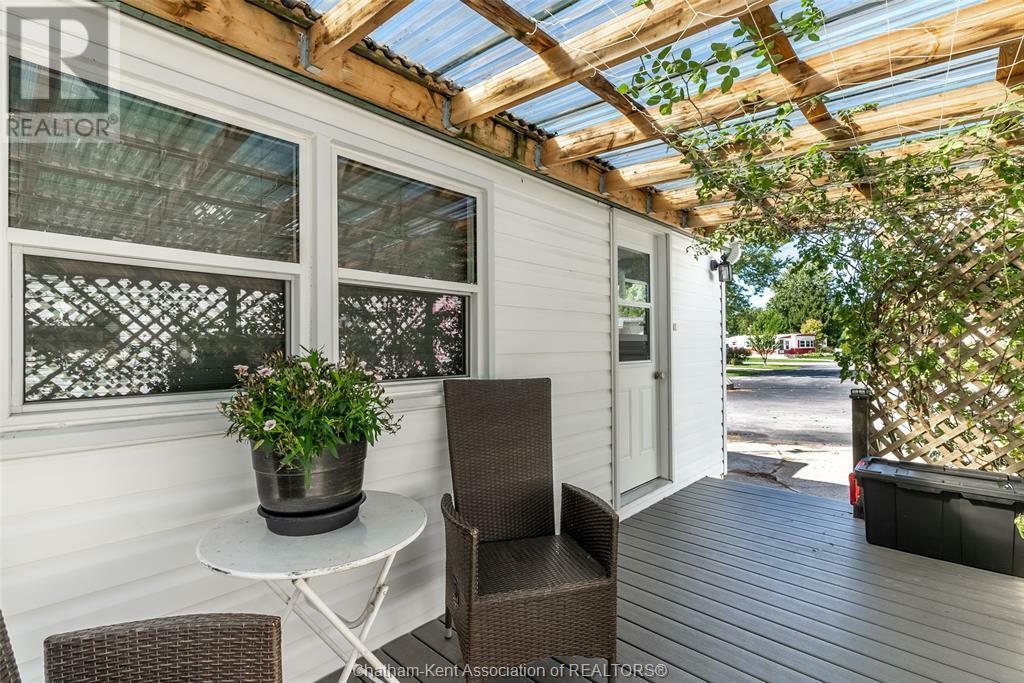 Property Photo: 22220 Charing Cross Road 15 ON N7M 5V8