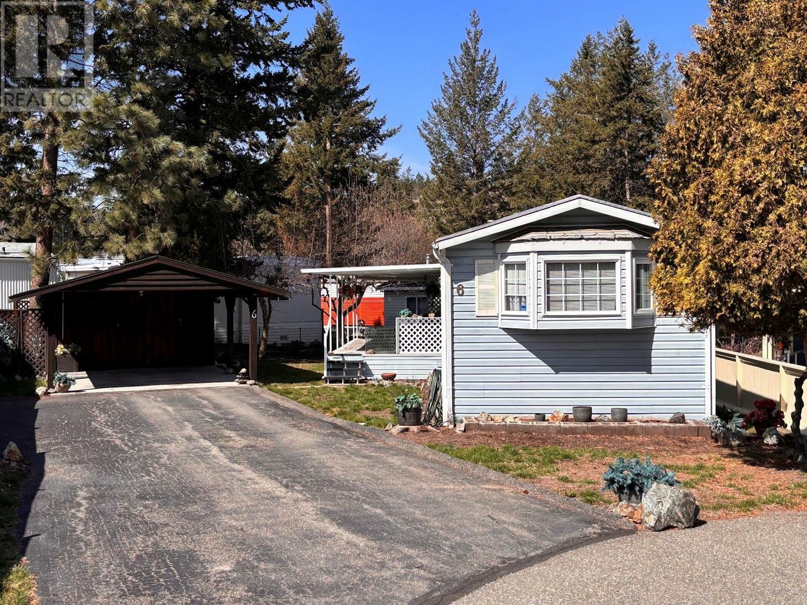 Property Photo: 1555 Howe Road 6 BC V1S 1M1