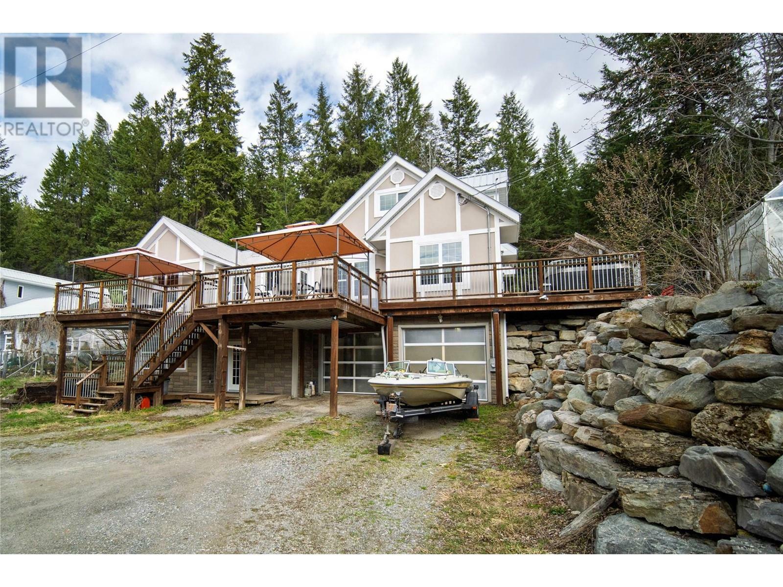 Property Photo: 9270 Campbell Street BC V0B 2A0