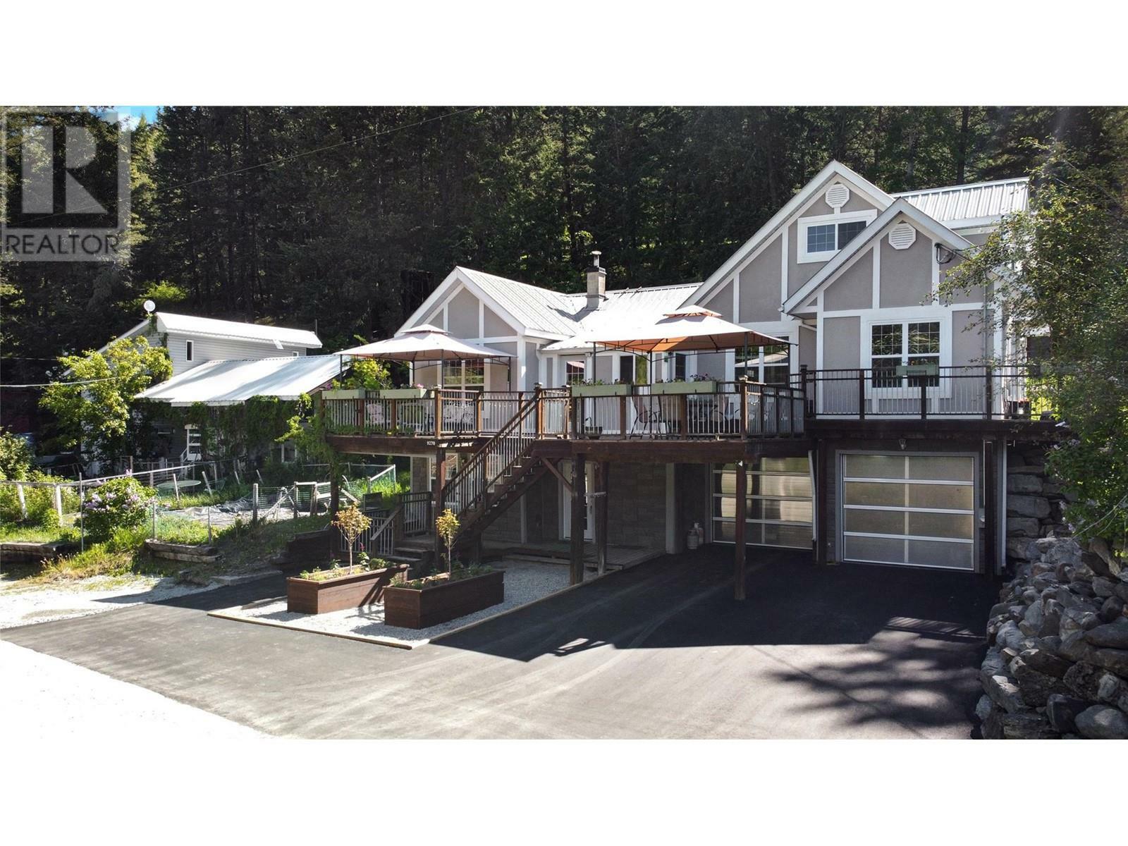 Photo de la propriété: 9270 Campbell Street BC V0B 2A0