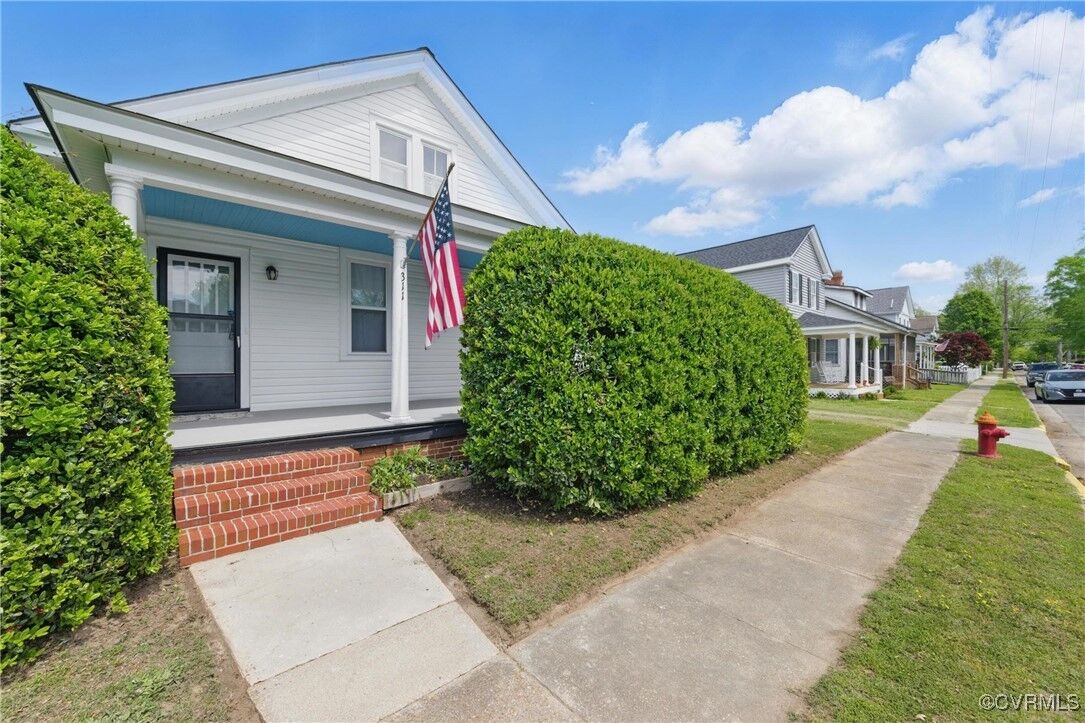 Property Photo: 311 11th Street VA 23181