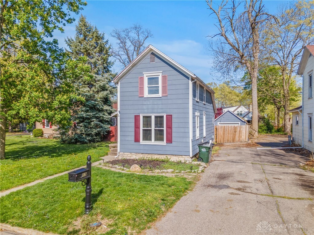Property Photo:  615 Summit Avenue  OH 45373 