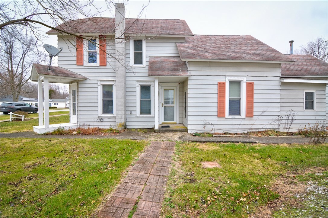 Property Photo: 218 E Seiberling Street IL 62513
