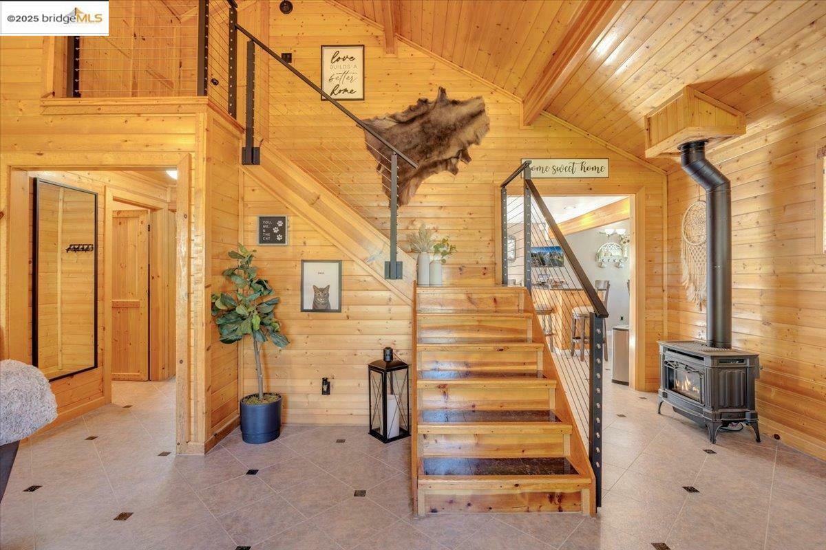 Property Photo: 11201 Big Oak Rd CA 95305