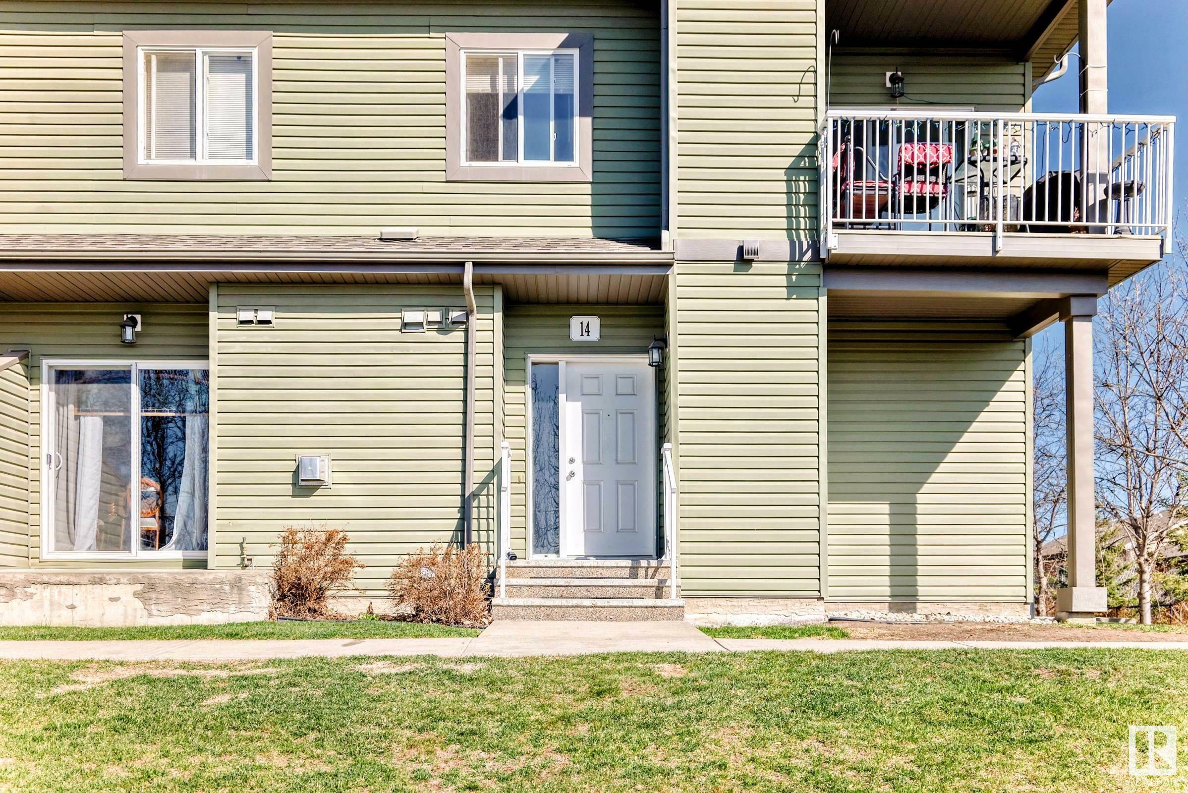 Photo de la propriété: 30 Oak Vista Drive 14 AB T8N 3T1