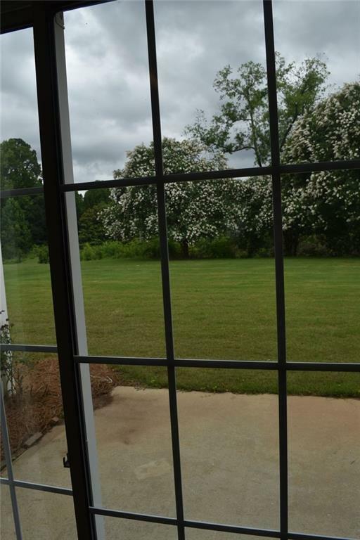 Property Photo: 556 Windstone Trail GA 30004