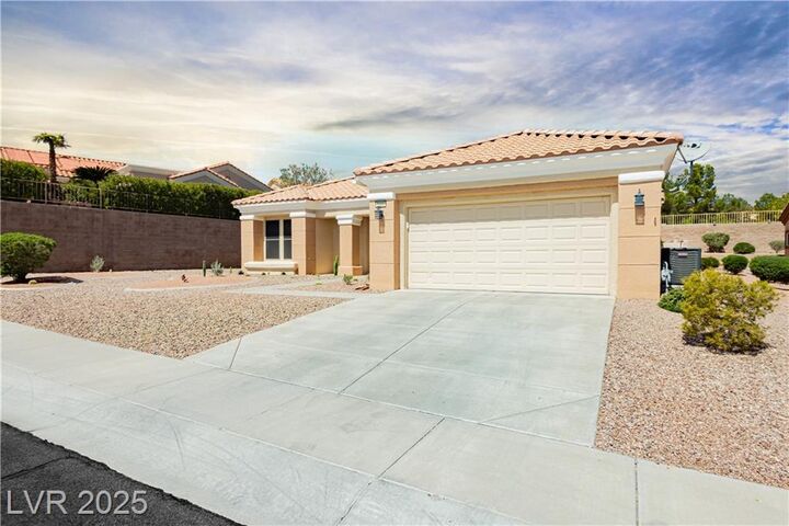 Property Photo: 2205 Beacon Ridge Drive NV 89134