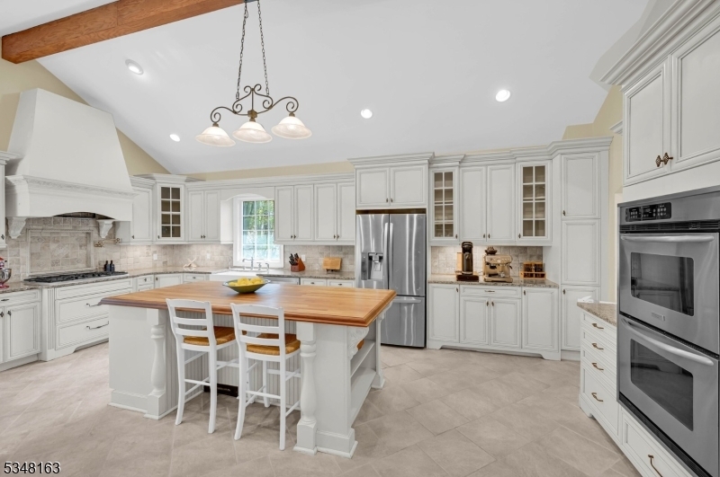 Property Photo: 28 Bisset Dr NJ 07480