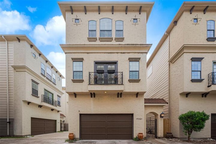 Property Photo:  1426 W 21st Street F  TX 77008 