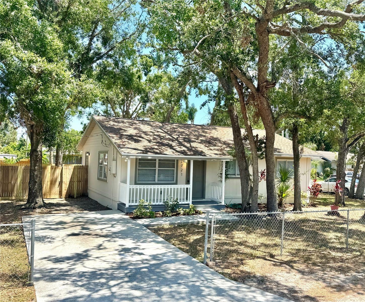 2721 7th Street W  Bradenton FL 34205 photo