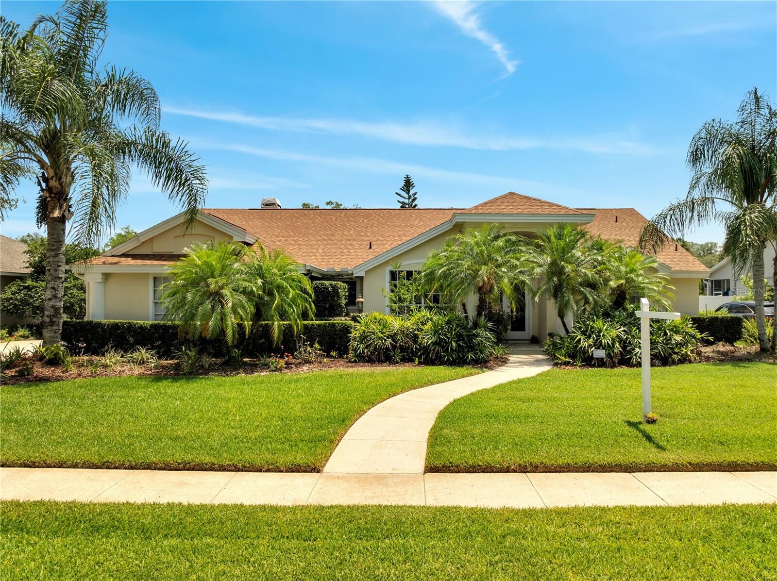 Property Photo: 1121 Arbor Glen Circle FL 32708