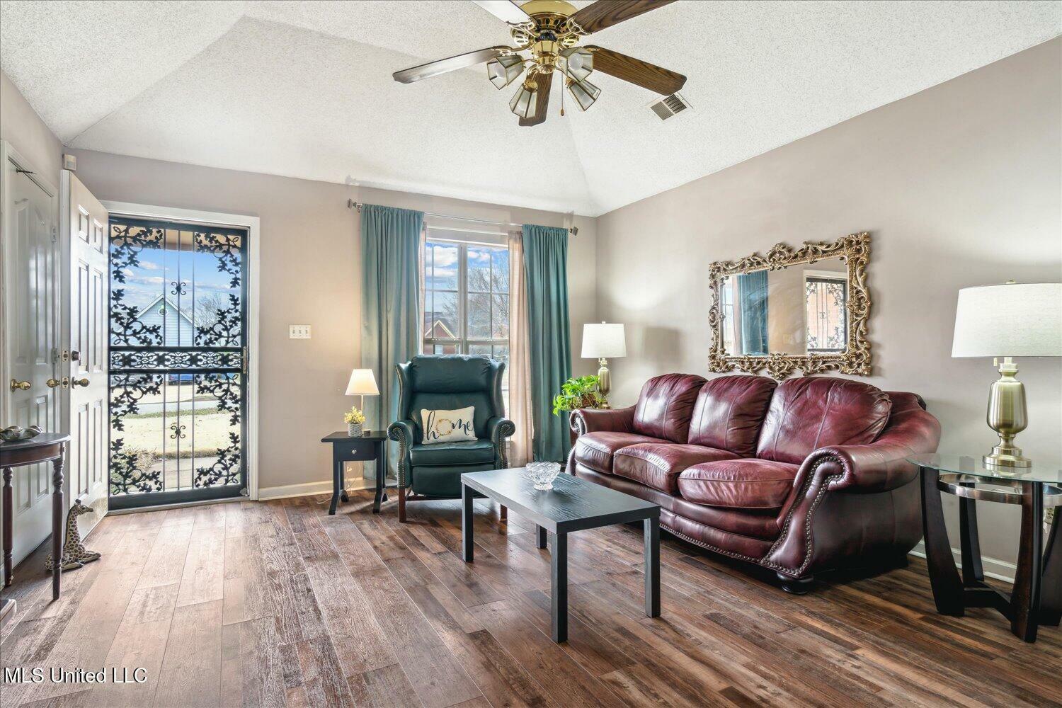 Property Photo: 9858 Allen Pkwy Parkway MS 38654