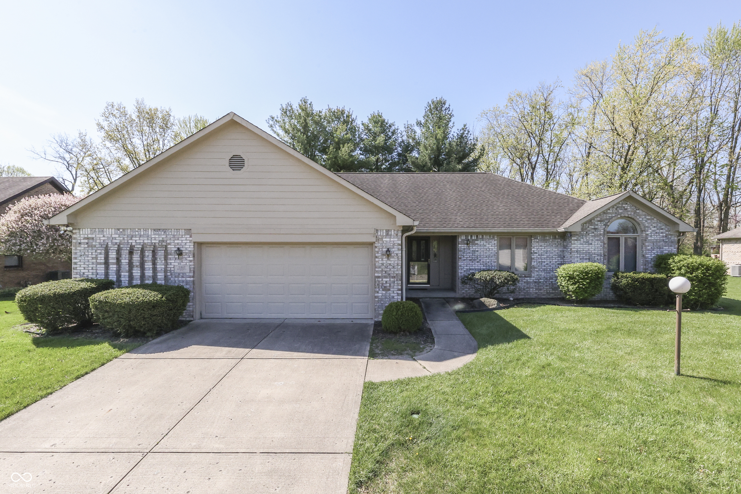 Property Photo: 3427 Brunswick Avenue IN 46227
