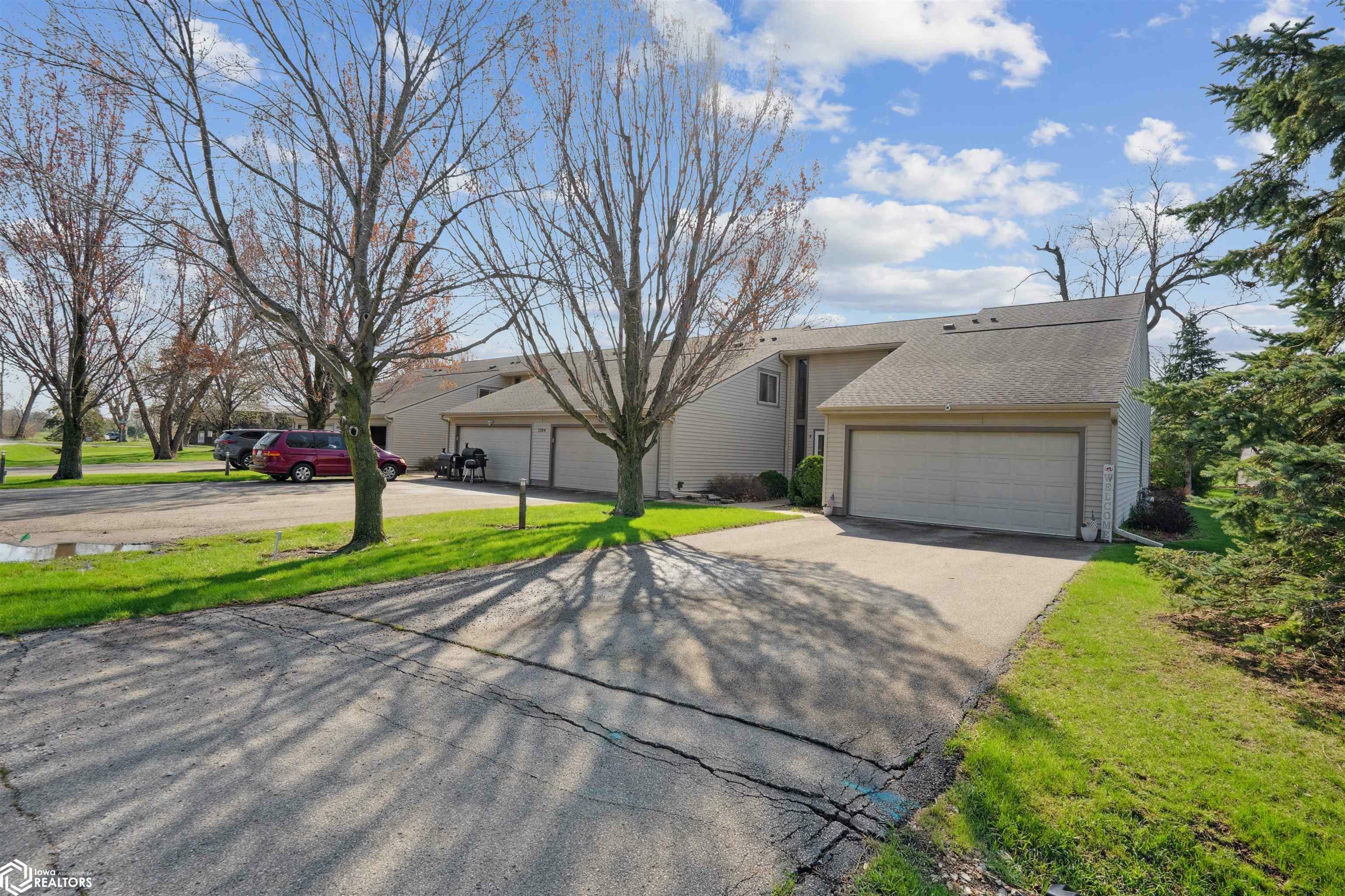 Property Photo:  1204 S 12th Street 5  IA 50158 