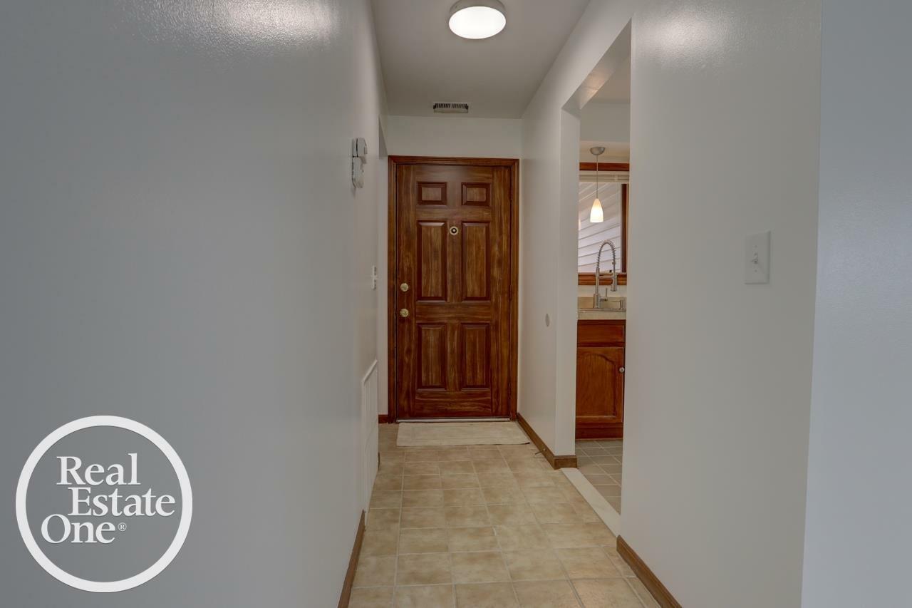 Property Photo: 32401 Stoneybrook Lane MI 48026